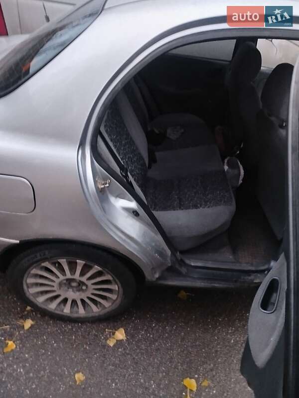 Седан Daewoo Lanos 2006 в Харкові