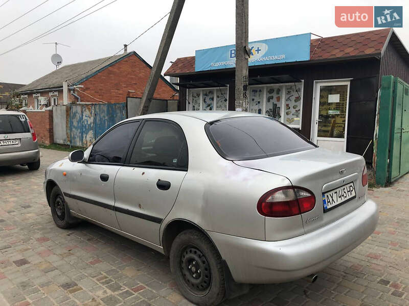 Седан Daewoo Lanos 2004 в Харькове