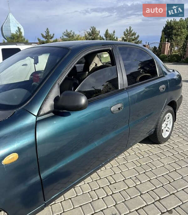 Седан Daewoo Lanos 1998 в Одесі