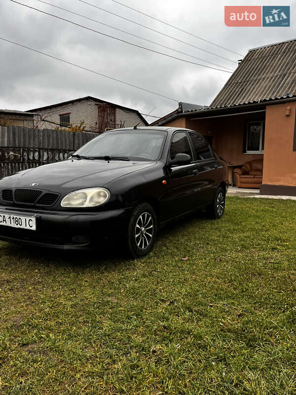 Седан Daewoo Lanos 2008 в Умані