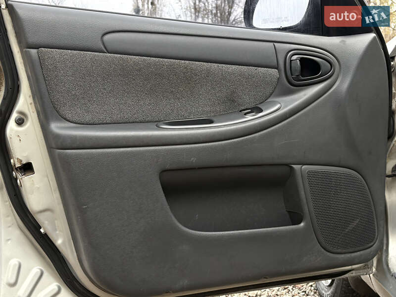 Седан Daewoo Lanos 2009 в Харкові