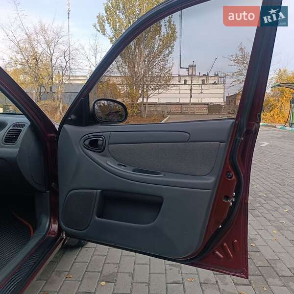 Седан Daewoo Lanos 2007 в Запоріжжі