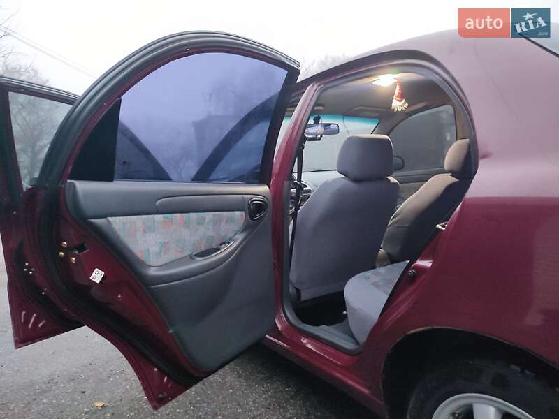 Седан Daewoo Lanos 2005 в Запоріжжі