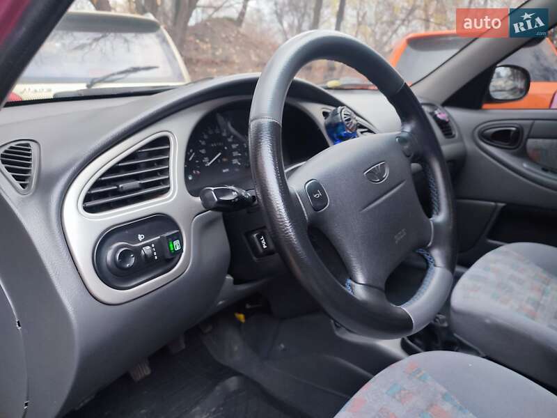 Седан Daewoo Lanos 2005 в Запоріжжі