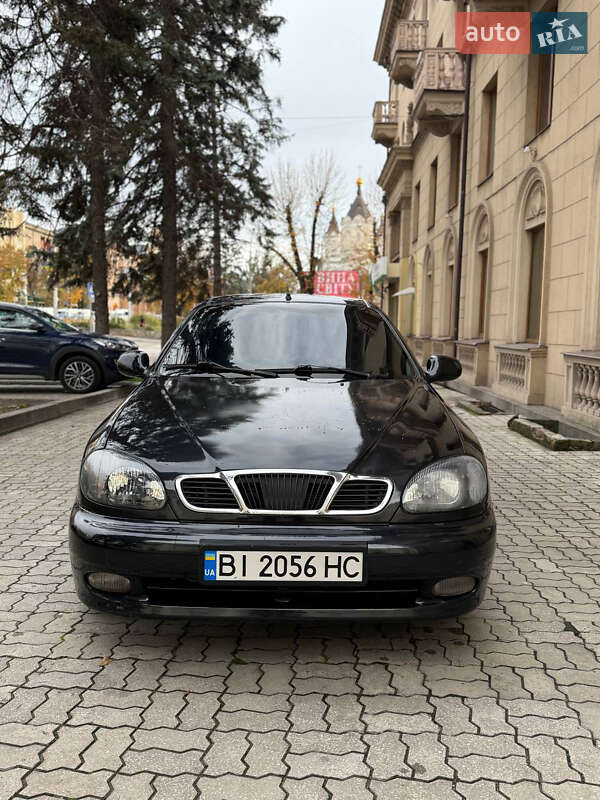 Хетчбек Daewoo Lanos 2009 в Запоріжжі