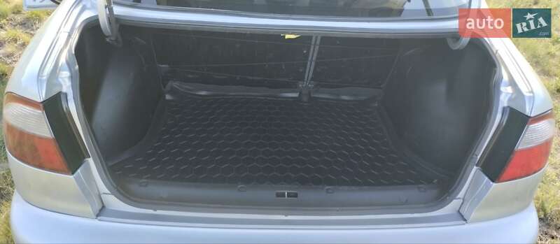 Седан Daewoo Lanos 2007 в Краснограді