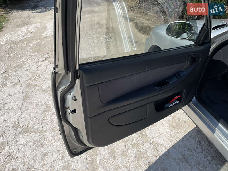 Хетчбек Daewoo Lanos 2003 в Запоріжжі