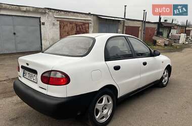 Седан Daewoo Lanos 2004 в Рівному