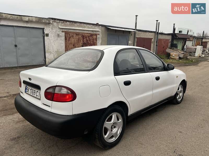 Седан Daewoo Lanos 2004 в Рівному фото 2 Седан Daewoo Lanos 2004 в Рівному