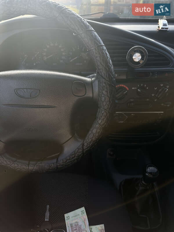 Седан Daewoo Lanos 2002 в Запорожье фото 5 Седан Daewoo Lanos 2002 в Запорожье