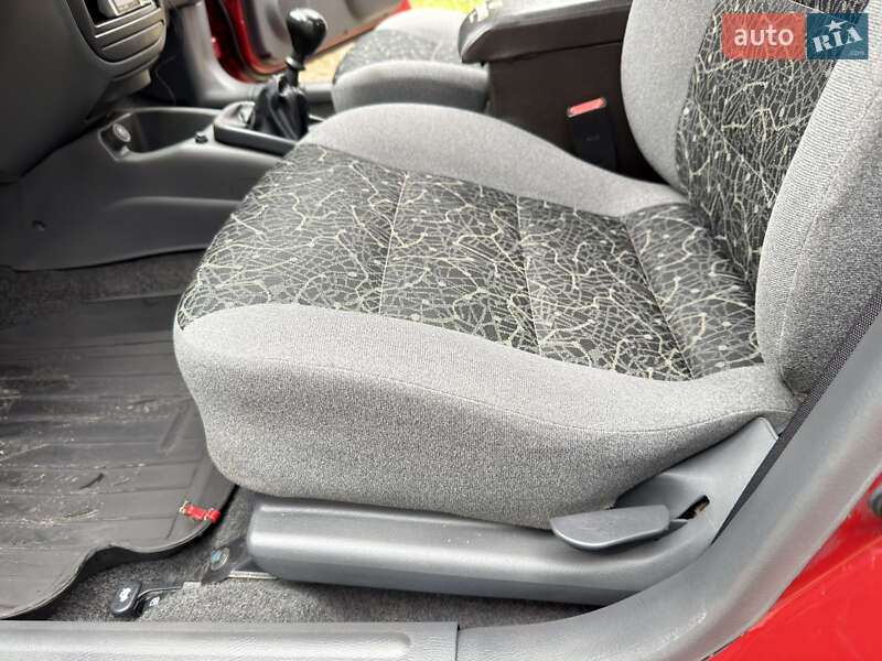 Седан Daewoo Lanos 2008 в Киеве