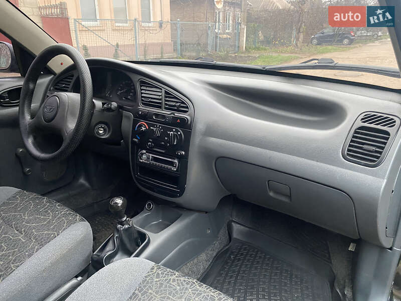 Седан Daewoo Lanos 2008 в Кривому Розі