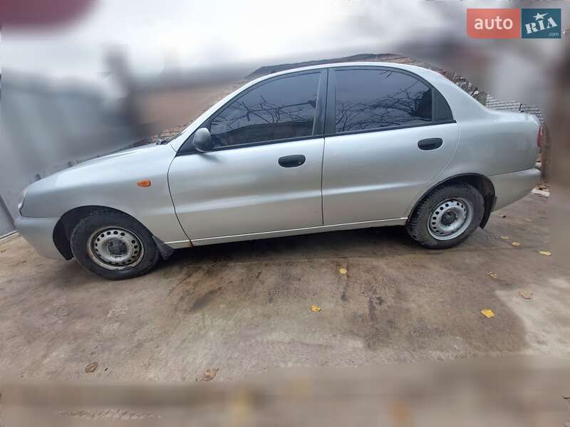 Седан Daewoo Lanos 2004 в Киеве фото 5 Седан Daewoo Lanos 2004 в Киеве