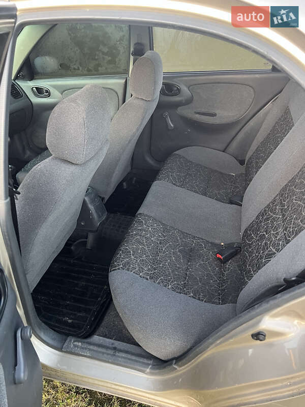 Седан Daewoo Lanos 2008 в Ивано-Франковске