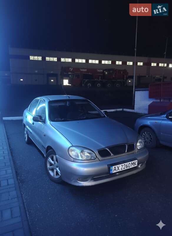 Седан Daewoo Lanos 2004 в Харькове