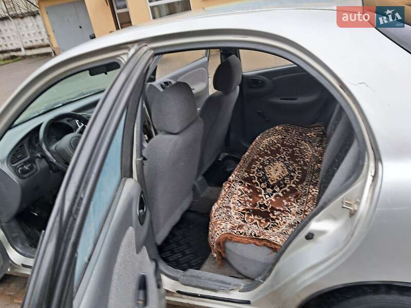 Седан Daewoo Lanos 2006 в Львове