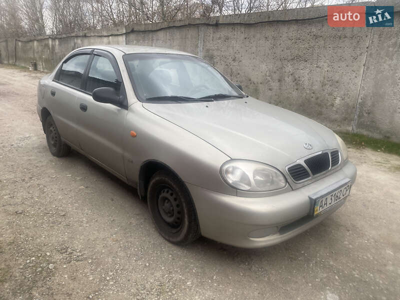 Седан Daewoo Lanos 2006 в Киеве