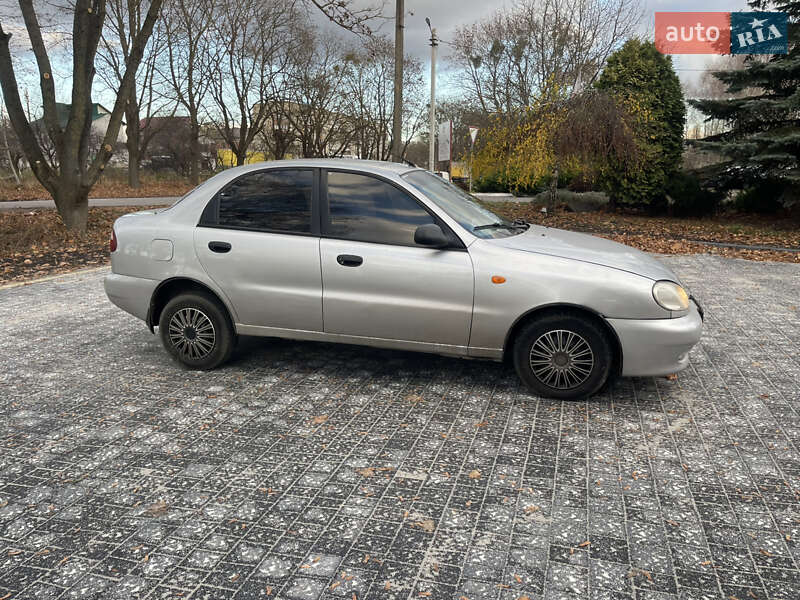 Седан Daewoo Lanos 2008 в Рівному