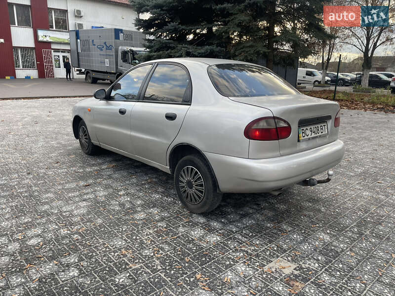 Седан Daewoo Lanos 2008 в Рівному