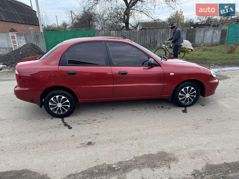 Седан Daewoo Lanos 2008 в Краснограде