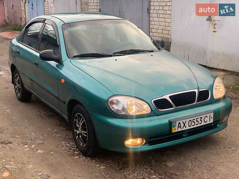 Седан Daewoo Lanos 2000 в Харькове