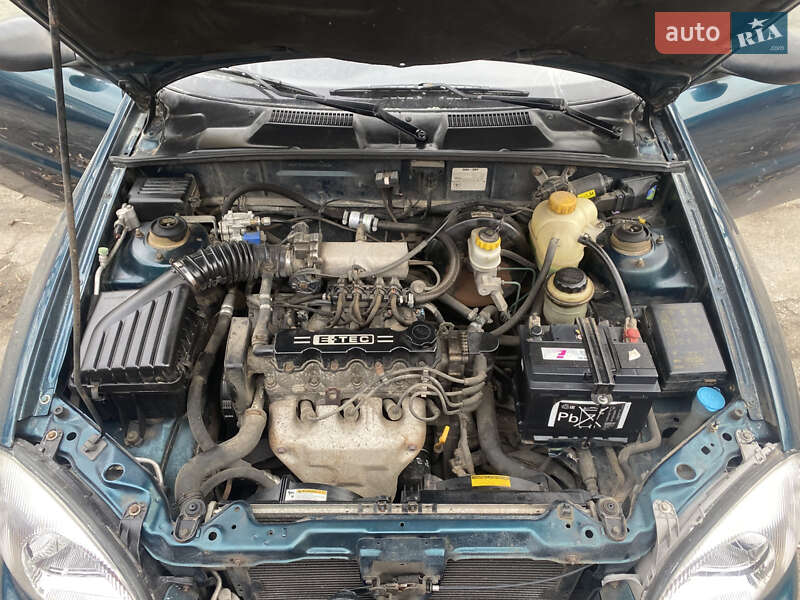 Седан Daewoo Lanos 2003 в Киеве