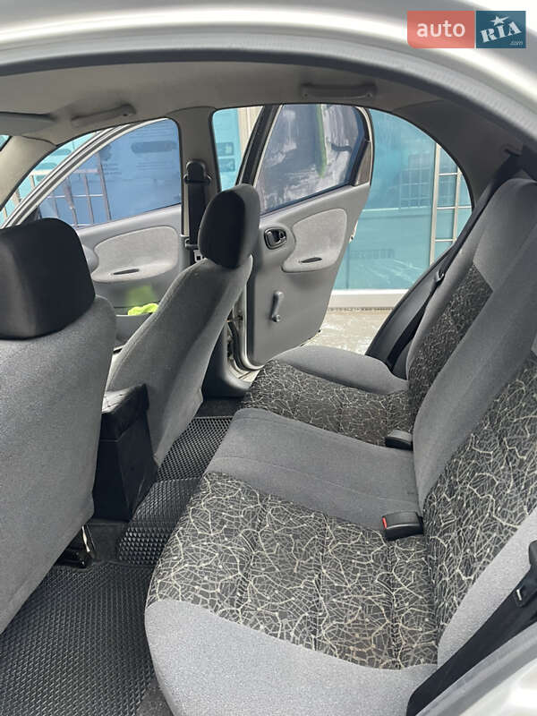 Седан Daewoo Lanos 2008 в Киеве