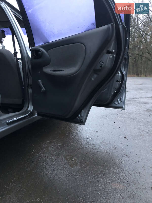 Седан Daewoo Lanos 2008 в Диканьке