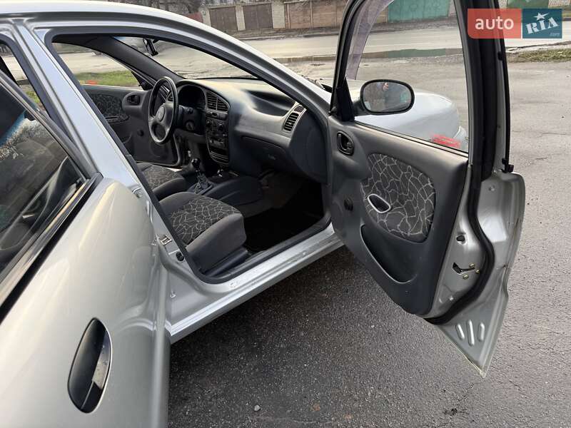 Седан Daewoo Lanos 2001 в Харкові фото 13 Седан Daewoo Lanos 2001 в Харкові
