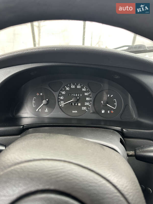 Седан Daewoo Lanos 2005 в Львове