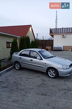 Седан Daewoo Lanos 2003 в Южному