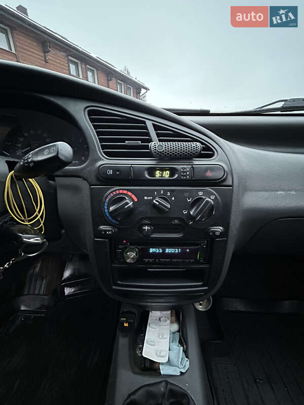 Седан Daewoo Lanos 2004 в Ивано-Франковске