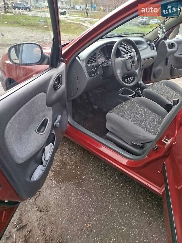 Седан Daewoo Lanos 2005 в Павлограде