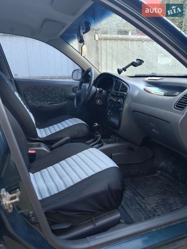 Седан Daewoo Lanos 2003 в Хмельницком