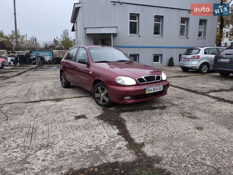 Хэтчбек Daewoo Lanos 2003 в Александрие