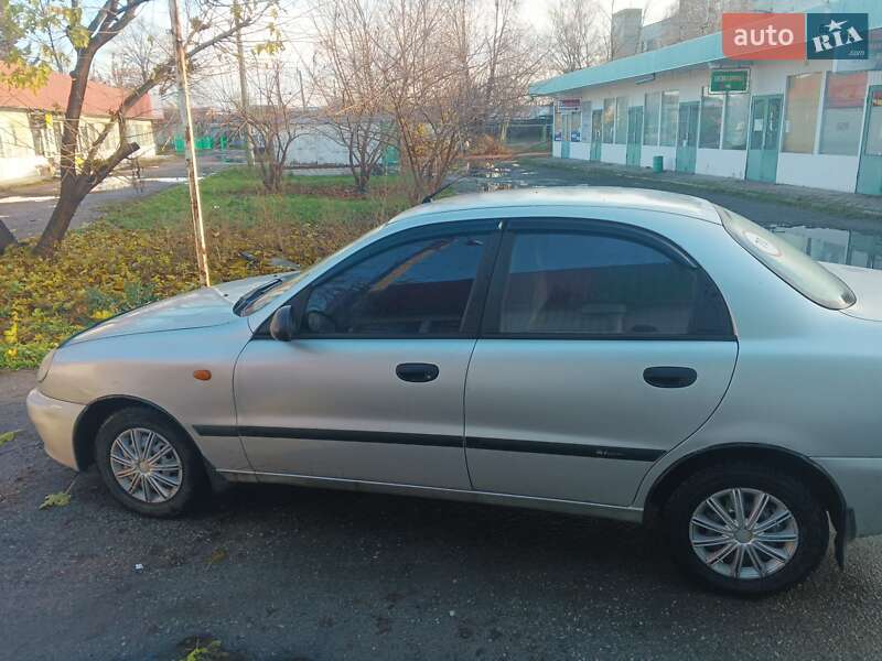 Седан Daewoo Lanos 2003 в Черкасах
