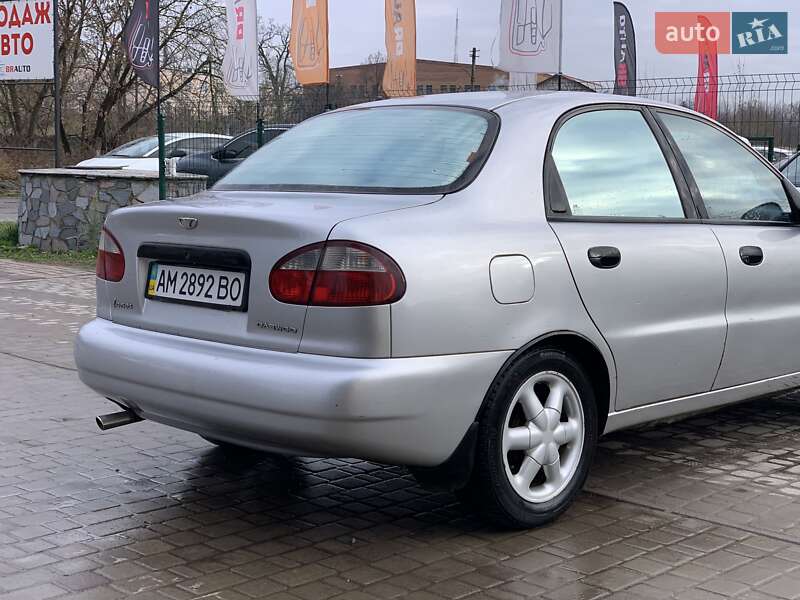 Седан Daewoo Lanos 1998 в Бердичеве