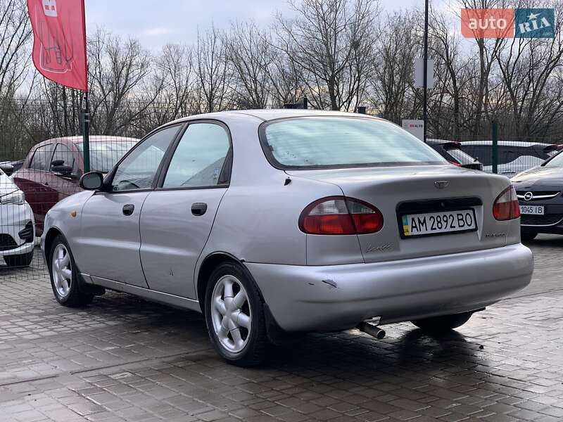 Седан Daewoo Lanos 1998 в Бердичеве
