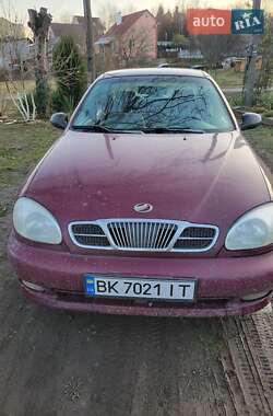 Седан Daewoo Lanos 2005 в Ровно