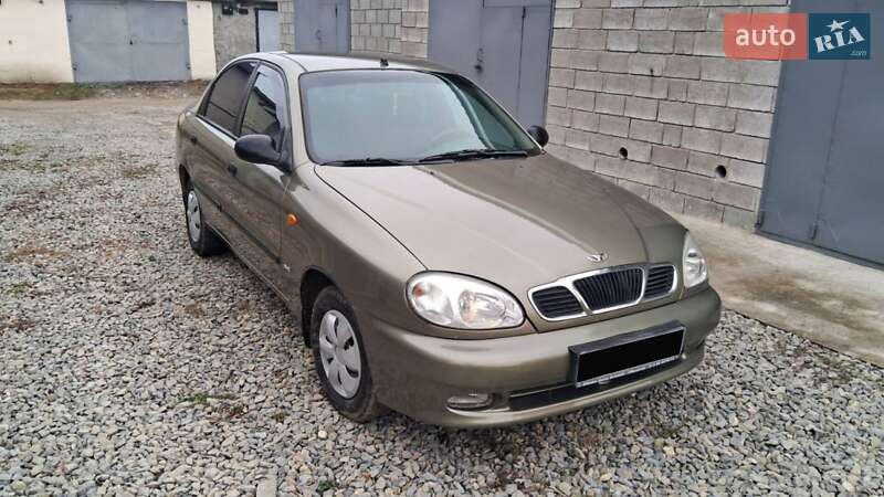 Седан Daewoo Lanos 2003 в Чорткові