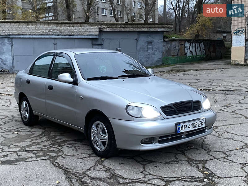 Седан Daewoo Lanos 1997 в Запоріжжі