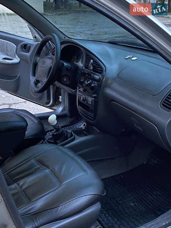 Седан Daewoo Lanos 1997 в Запоріжжі