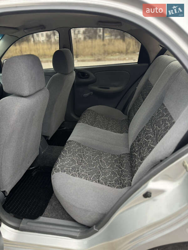 Седан Daewoo Lanos 2007 в Шостці