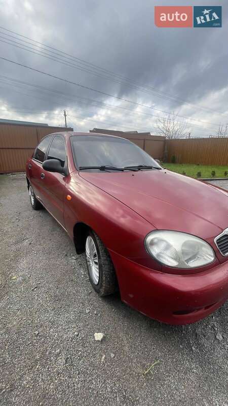 Седан Daewoo Lanos 2008 в Калиновке