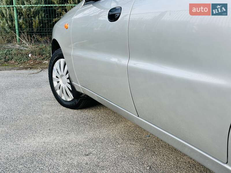 Седан Daewoo Lanos 2006 в Новомосковську