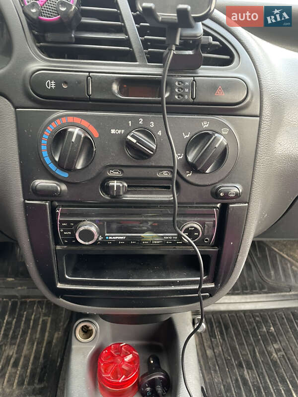 Седан Daewoo Lanos 2006 в Львові