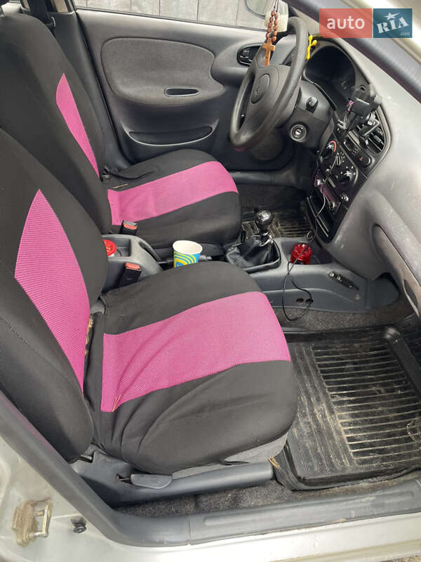 Седан Daewoo Lanos 2006 в Львові