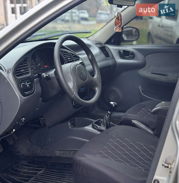 Седан Daewoo Lanos 2005 в Днепре