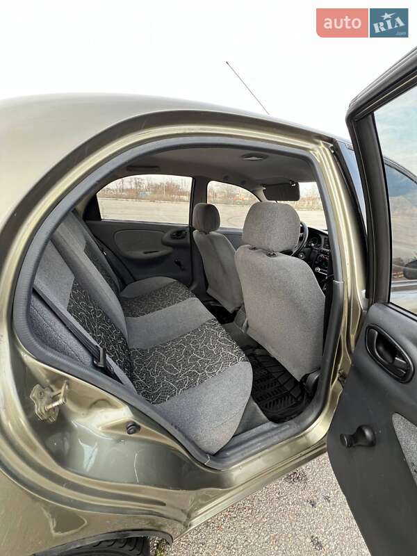 Седан Daewoo Lanos 2006 в Запорожье