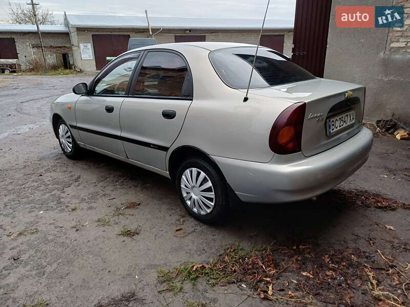 Седан Daewoo Lanos 2006 в Золочеві
